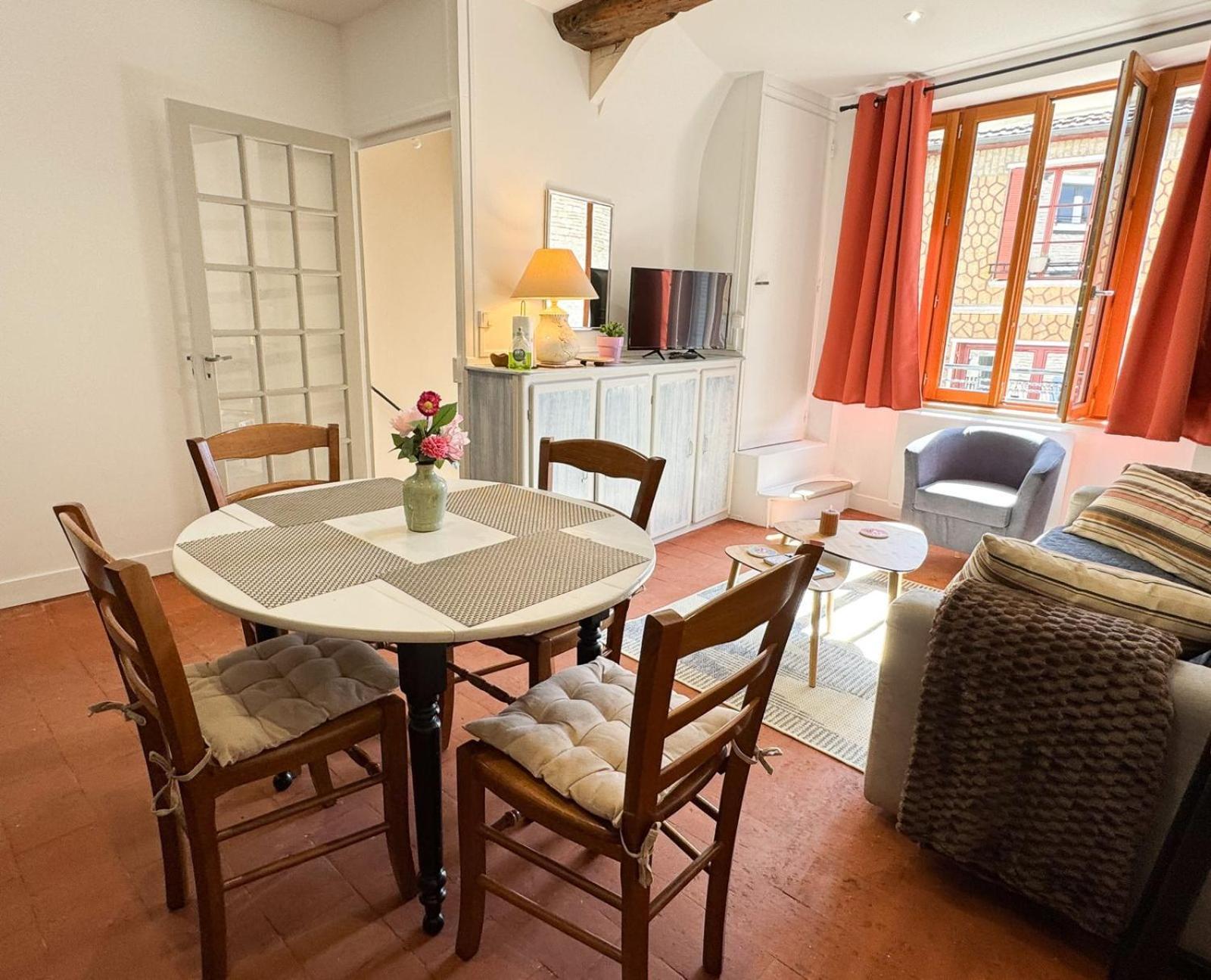 La Petite Maison Noyers-sur-Serein Luaran gambar